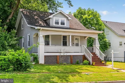 Exterior - 2311 Hamilton Ave, Baltimore, MD 21214 photo 2 of 7
