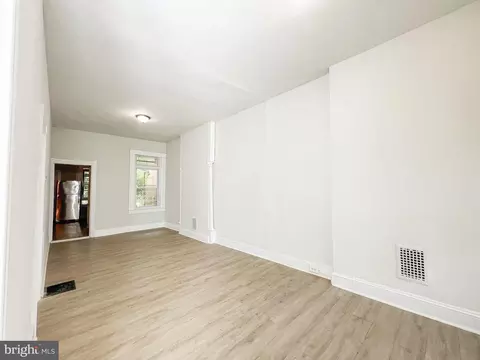 Living - 3010 Grayson St, Baltimore, MD 21216 photo 6 of 7
