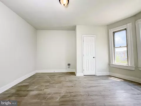 Living - 3010 Grayson St, Baltimore, MD 21216 photo 1 of 7