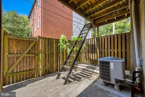 Exterior - 730 S Hanover St #A, Baltimore, MD 21230 photo 2 of 4