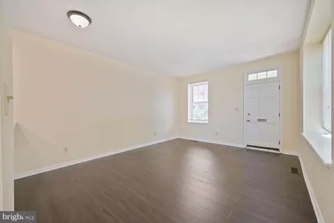 Living - 730 S Hanover St #A, Baltimore, MD 21230 photo 2 of 5