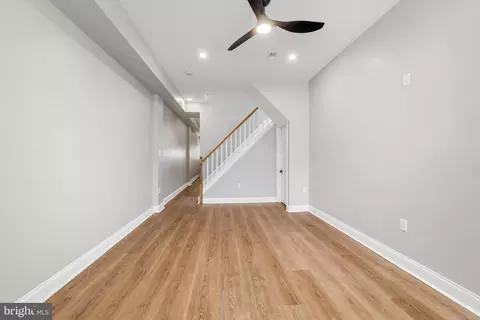 Entry Way - 1410 E Lanvale St, Baltimore, MD 21213 photo 2 of 10