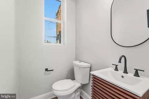 Bath - 1410 E Lanvale St, Baltimore, MD 21213 photo 1 of 4