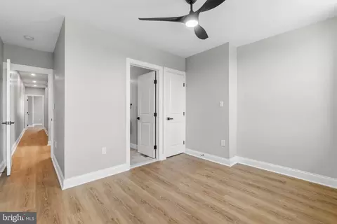 Entry Way - 1410 E Lanvale St, Baltimore, MD 21213 photo 9 of 10