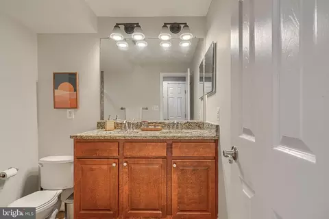 Bath - 3234 Odonnell St, Baltimore, MD 21224 photo 2 of 9