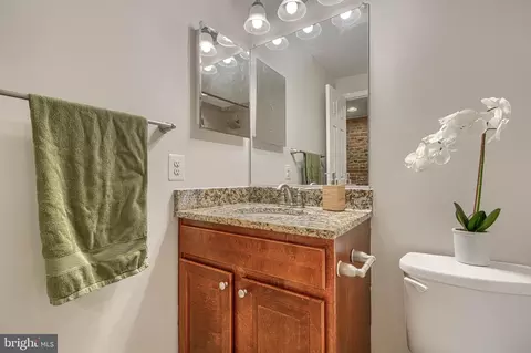 Bath - 3234 Odonnell St, Baltimore, MD 21224 photo 5 of 9