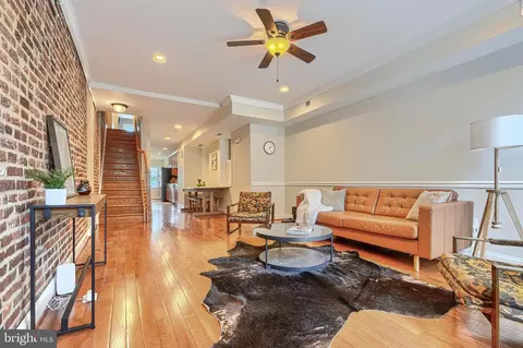 Entry Way - 3234 Odonnell St, Baltimore, MD 21224 photo 1 of 2