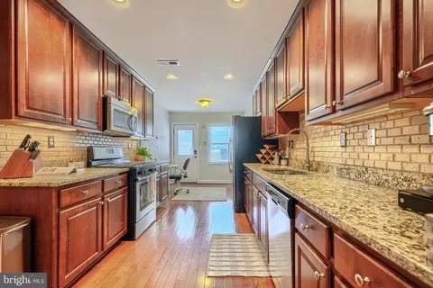 Kitchen - 3234 Odonnell St, Baltimore, MD 21224 photo 3 of 5