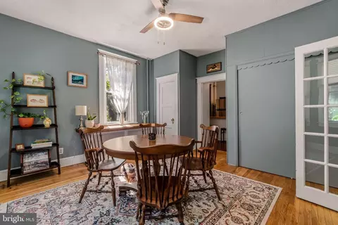 Dining - 210 Mallow Hill Rd, Baltimore, MD 21229 photo 2 of 3