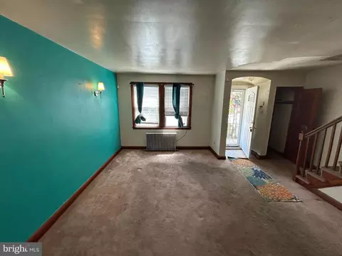 Living - 4014 Century Rd, Baltimore, MD 21206 photo 1 of 4