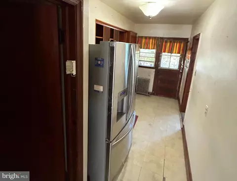 Entry Way - 4014 Century Rd, Baltimore, MD 21206 photo 1 of 2