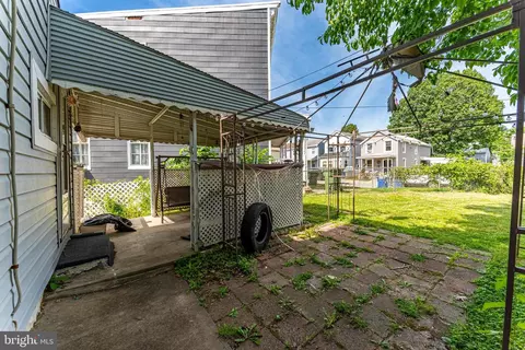 Exterior - 1302 Cox St, Baltimore, MD 21211 photo 6 of 8