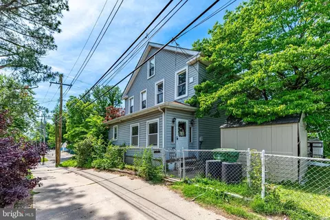 1302 Cox St, Baltimore, MD 21211