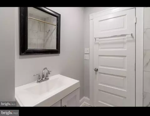 Entry Way - 1626 Appleton St, Baltimore, MD 21217 photo 4 of 7