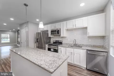 1521 Carswell St, Baltimore, MD 21218