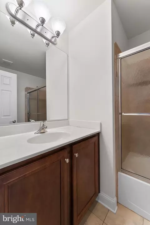 Bath - 310 Parkin St, Baltimore, MD 21230 photo 5 of 5
