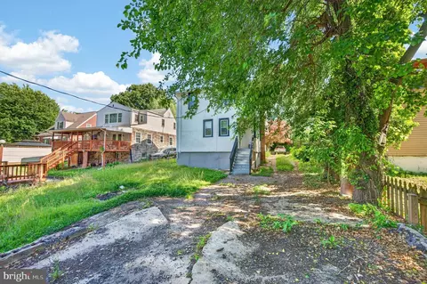 Exterior - 3405 Parkside Dr, Baltimore, MD 21214 photo 7 of 8