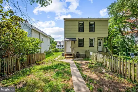 Exterior - 304 W Cold Spring Ln, Baltimore, MD 21210 photo 4 of 4