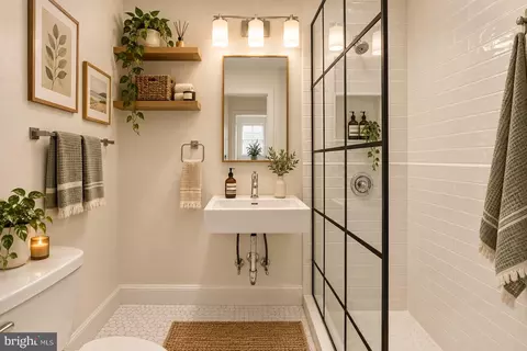 Bath - 304 W Cold Spring Ln, Baltimore, MD 21210 photo 1 of 2