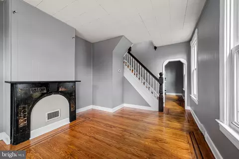 Living - 304 W Cold Spring Ln, Baltimore, MD 21210 photo 1 of 6