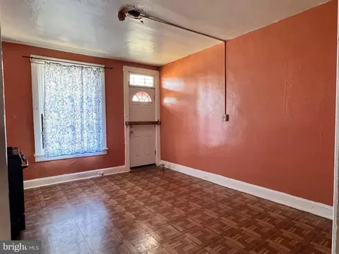 Living - 1713 Darley Ave, Baltimore, MD 21213 photo 5 of 5