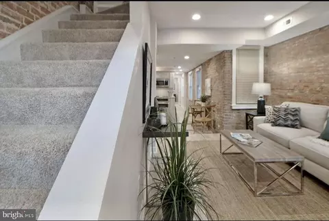 Entry Way - 343 Scott St, Baltimore, MD 21230 photo 4 of 4