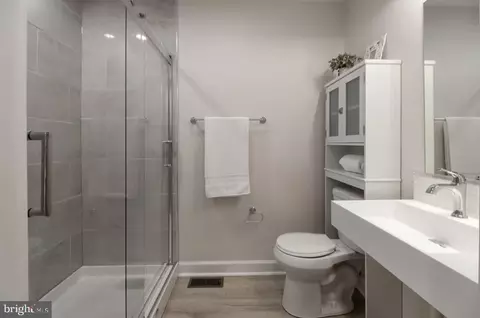 Bath - 343 Scott St, Baltimore, MD 21230 photo 1 of 2