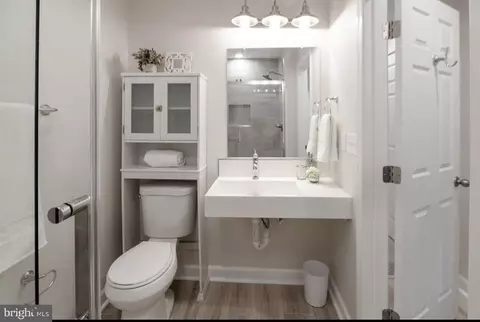 Bath - 343 Scott St, Baltimore, MD 21230 photo 2 of 2