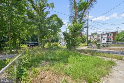 Exterior - 306 Lyndhurst St, Baltimore, MD 21229 photo 2 of 5