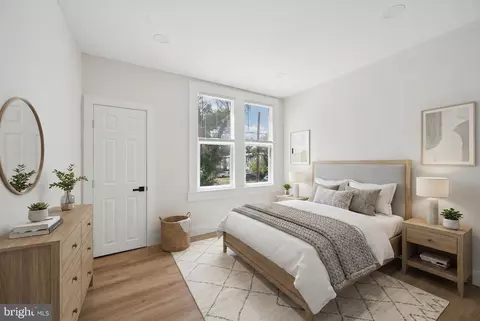Bedroom - 306 Lyndhurst St, Baltimore, MD 21229 photo 2 of 3