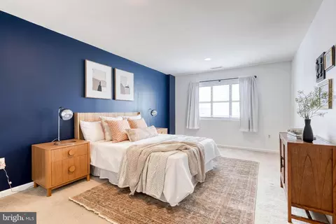 Bedroom - 2702 Lighthouse Pt E #719, Baltimore, MD 21224 photo 1 of 4