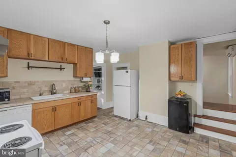 5115 Maple Park Ave, Baltimore, MD 21207 photo 16