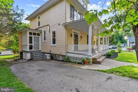 5115 Maple Park Ave, Baltimore, MD 21207 photo 9