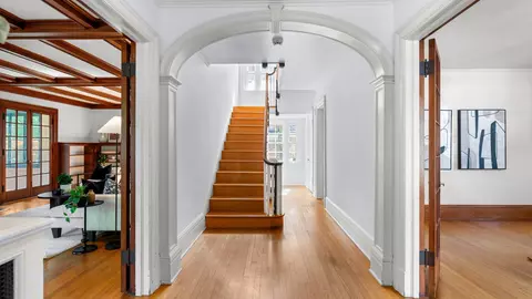 Entry Way - 535 W 40th St, Baltimore, MD 21211 photo 1 of 4