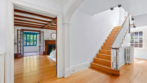 Entry Way - 535 W 40th St, Baltimore, MD 21211 photo 2 of 4