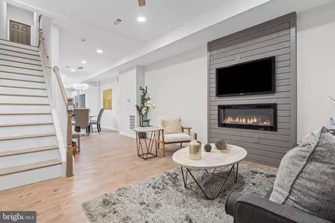 2003 Dukeland St, Baltimore, MD 21216