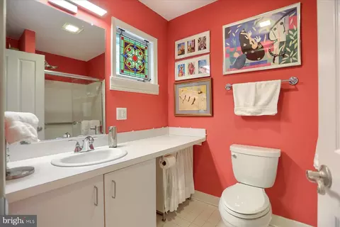 Bath - 5207 Downing Rd, Baltimore, MD 21212 photo 2 of 3
