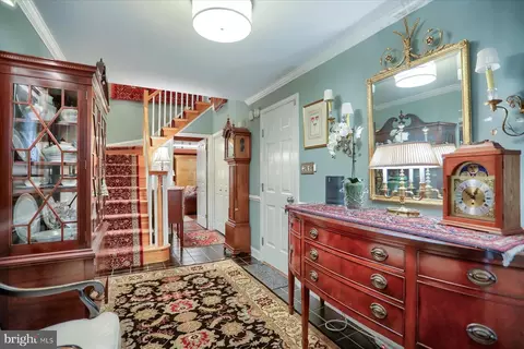 Entry Way - 5207 Downing Rd, Baltimore, MD 21212 photo 2 of 7