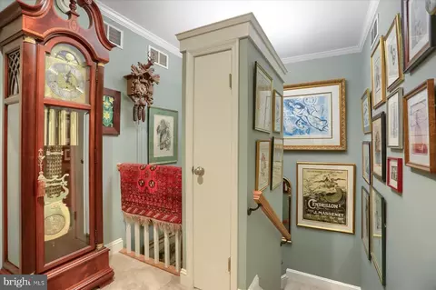 Entry Way - 5207 Downing Rd, Baltimore, MD 21212 photo 6 of 7