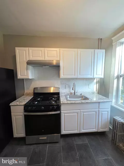Kitchen - 1515 E 29th St, Baltimore, MD 21218 photo 3 of 4