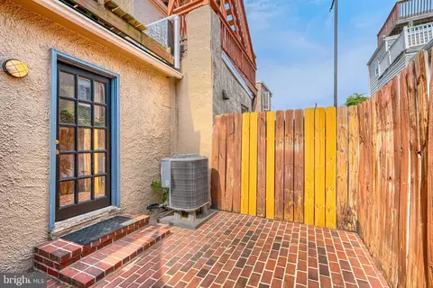 Exterior - 42 E Hamburg St E, Baltimore, MD 21230 photo 3 of 4