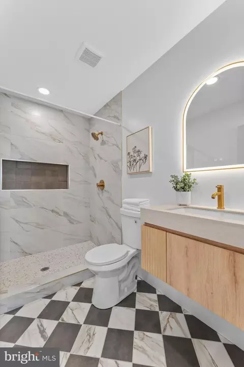 1807 N Milton Ave, Baltimore, MD 21213 photo 23