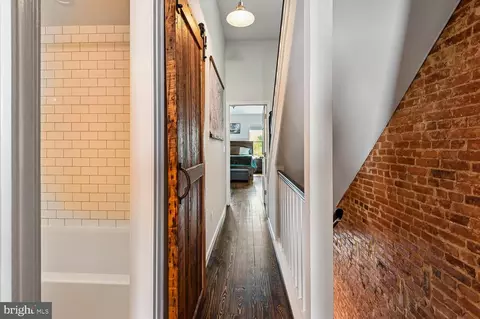 Entry Way - 1406 Jackson St, Baltimore, MD 21230 photo 2 of 4