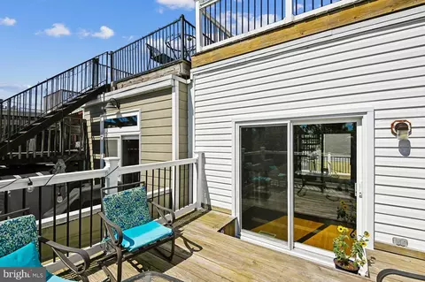 Exterior - 1406 Jackson St, Baltimore, MD 21230 photo 3 of 12