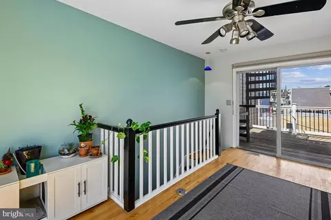 Entry Way - 1406 Jackson St, Baltimore, MD 21230 photo 4 of 4