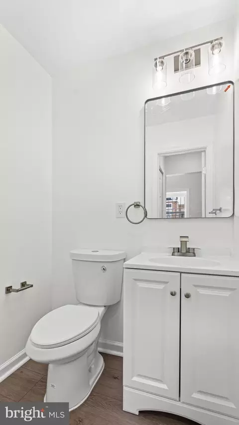 Bath - 3310 E Lombard St, Baltimore, MD 21224 photo 1 of 2