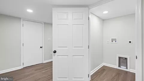 Entry Way - 3310 E Lombard St, Baltimore, MD 21224 photo 9 of 9