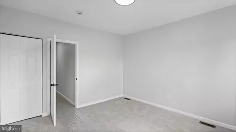 Entry Way - 3310 E Lombard St, Baltimore, MD 21224 photo 7 of 9