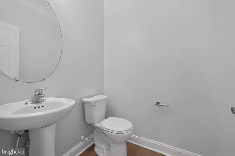Entry Way - 824 Ryan St, Baltimore, MD 21230 photo 3 of 6