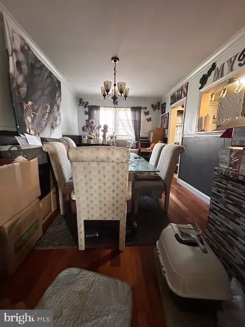 Entry Way - 3924 Edgewood Rd, Baltimore, MD 21215 photo 4 of 8